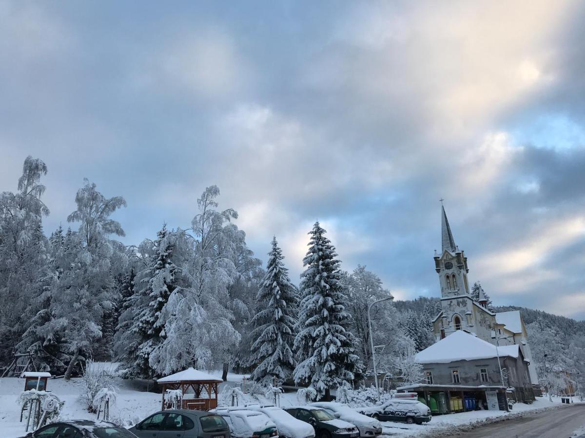 Penzion Maja Йозефув-Дул Экстерьер фото